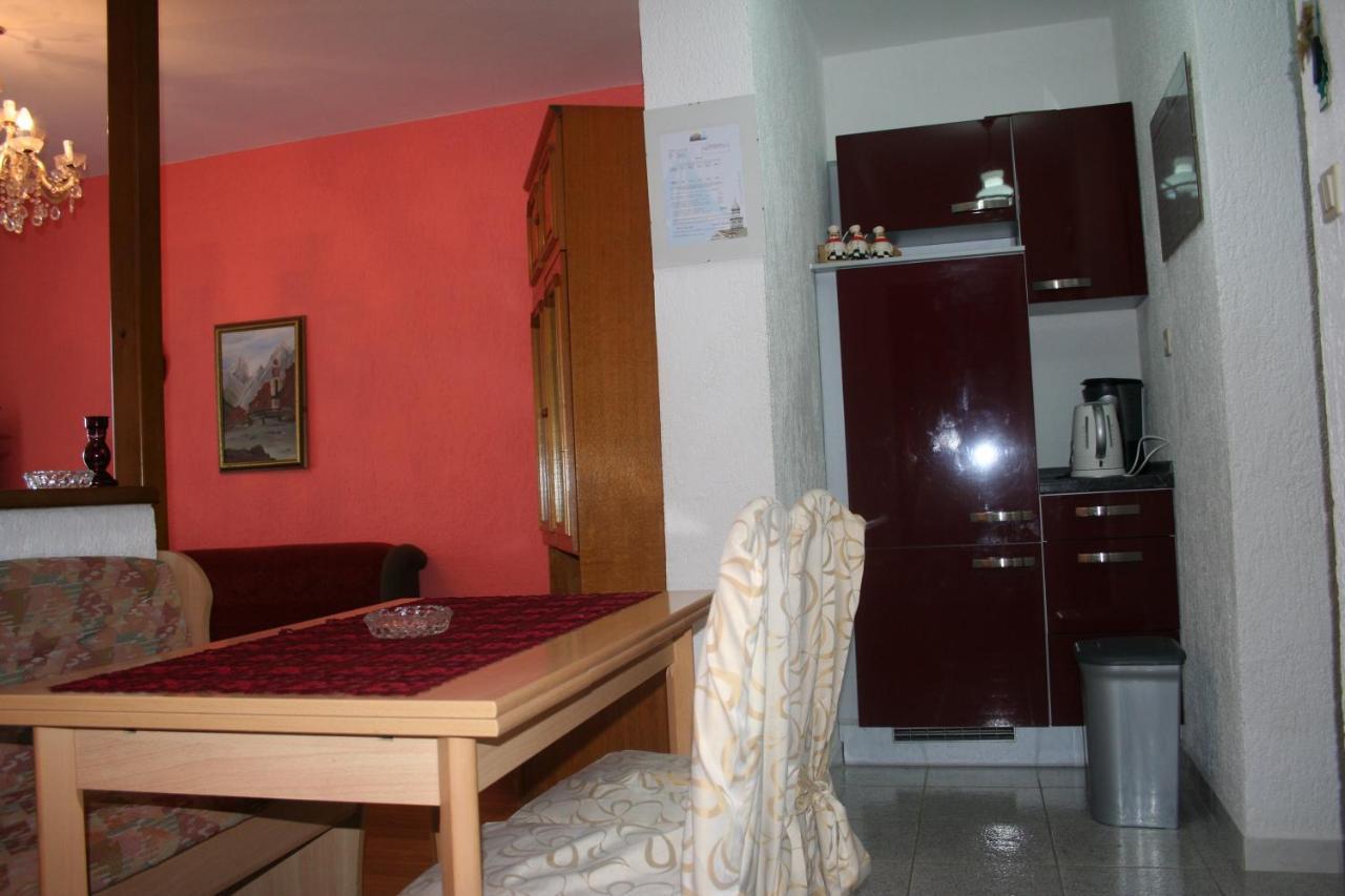 Apartmani Jankov Krk Town Bagian luar foto
