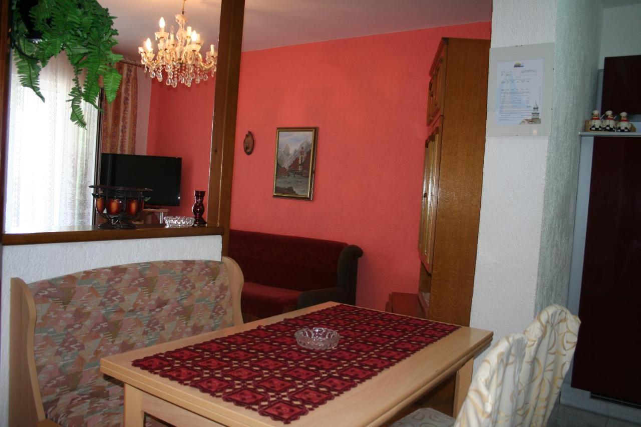 Apartmani Jankov Krk Town Bagian luar foto